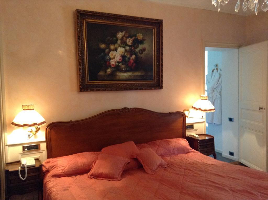 Hostellerie Les Frenes Awinion Zewnętrze zdjęcie