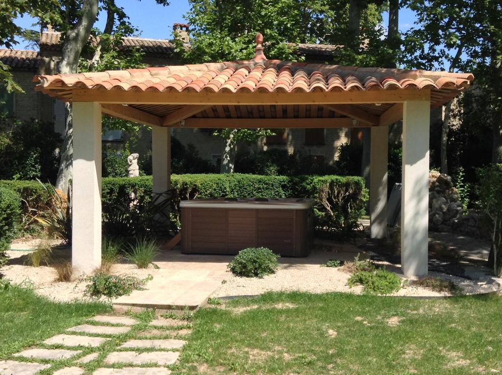 Hostellerie Les Frenes Awinion Zewnętrze zdjęcie