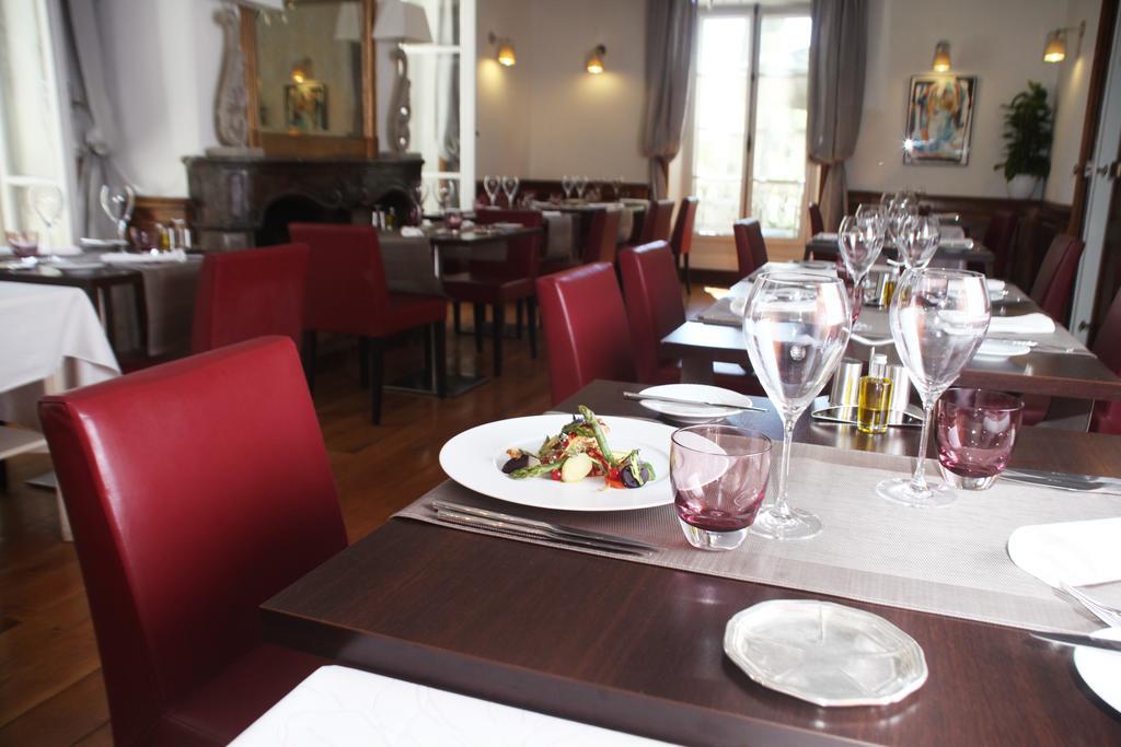 Hostellerie Les Frenes Awinion Zewnętrze zdjęcie