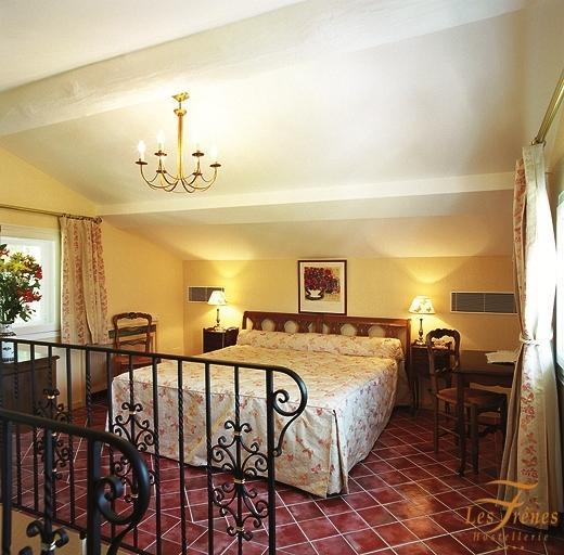Hostellerie Les Frenes Awinion Pokój zdjęcie